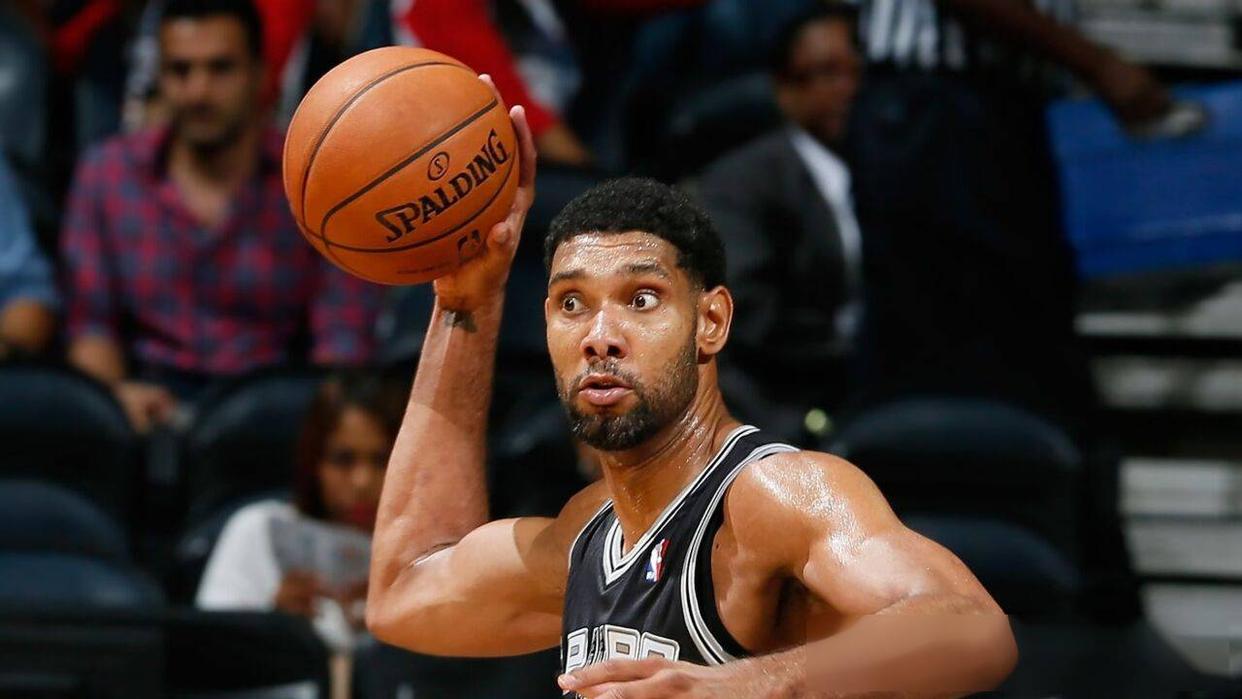 意媒：为避免球迷干扰，斯帕莱蒂决定尤文不在那不勒斯过夜（意媒：为防球迷滋扰，斯帕莱蒂安排尤文赛后不在那不勒斯留宿）