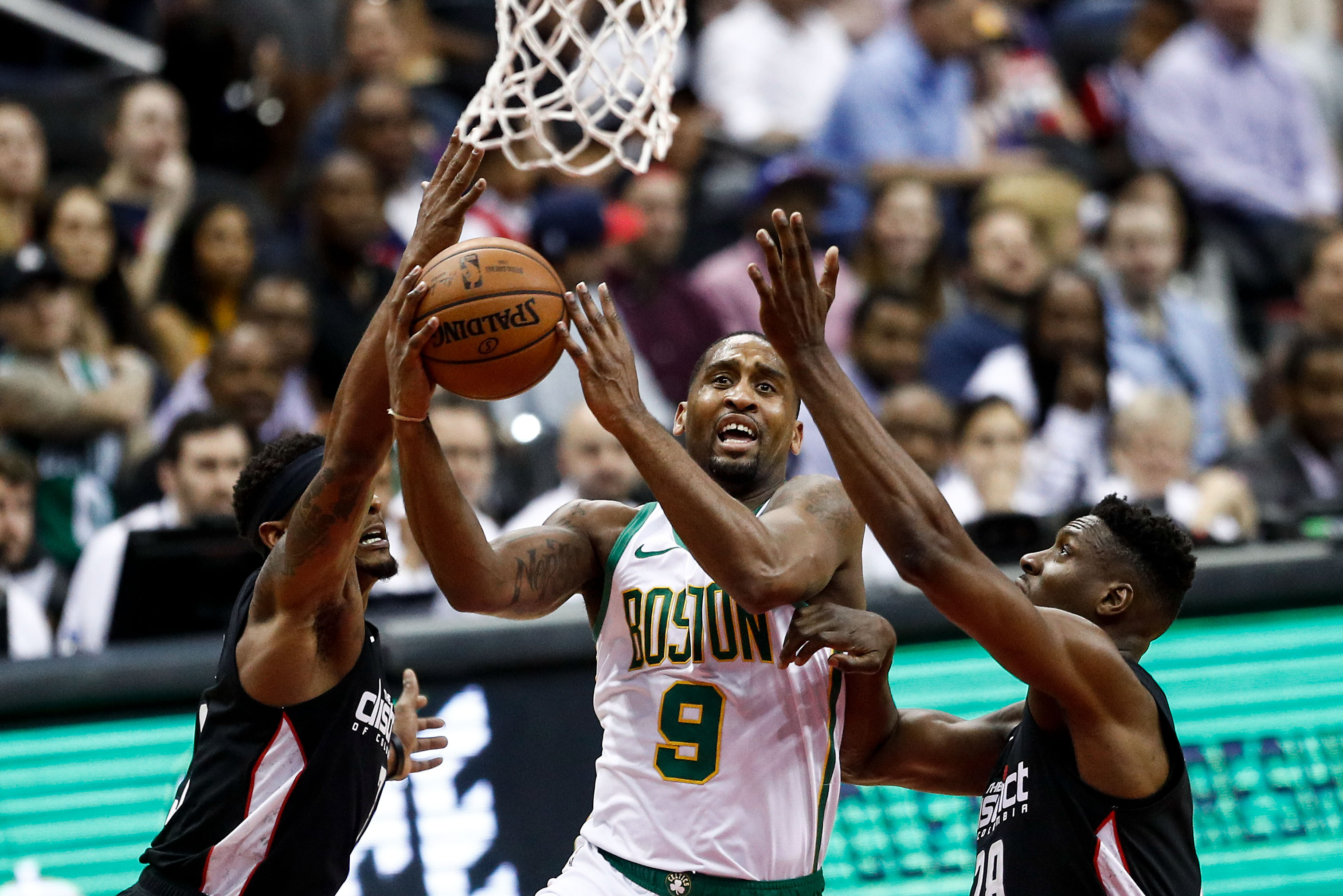 意媒：多队盯国米17岁中卫布雷达，国米看好球员天赋无意放人（意媒：多队关注国米17岁中卫布雷达，蓝黑军团看重天赋无意放人）