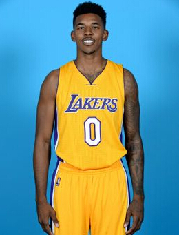 伊萨奇巴希主场1-3负瓦基弗！（瓦基弗客场3-1击败伊萨奇巴希）