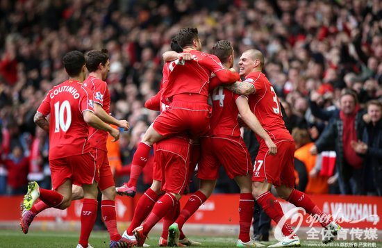 奥莱报：迪马利亚壁画遭到涂污，青训教练指责罗萨里奥球迷（奥莱：迪马利亚壁画遭涂鸦，青训教练怒斥罗萨里奥球迷）