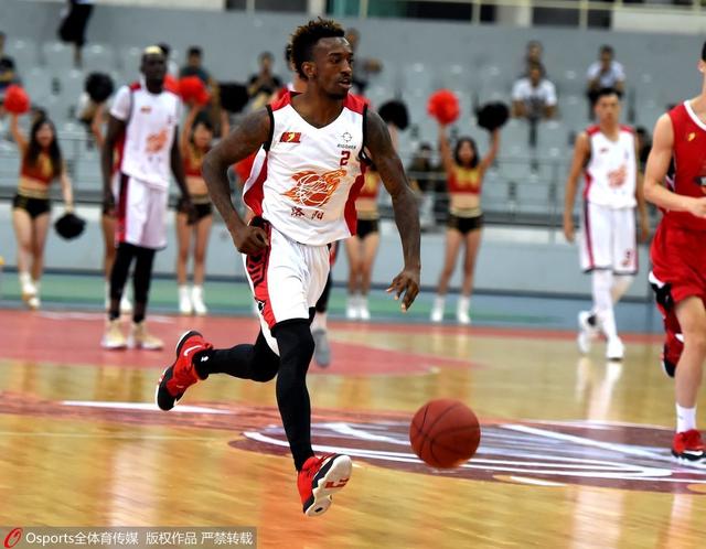 马塞利诺：马西亚的模板是罗德里，愿他未来能达到罗德里高度（马塞利诺：马西亚以罗德里为榜样，盼其未来达到罗德里水准）