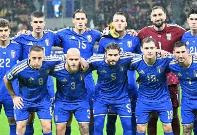 詹：现在的身体状态还不是很好；施洛特贝克整天说“废话”（詹坦言身体尚未回到最佳状态，称施洛特贝克整天“瞎说”）