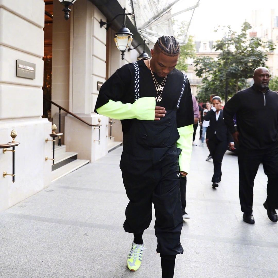 日职联前瞻：川崎前锋攻强守弱，广岛三箭主帅赛季后将离队（日职联看点：川崎前锋火力凶猛防线存忧，广岛三箭主帅赛季后告别）